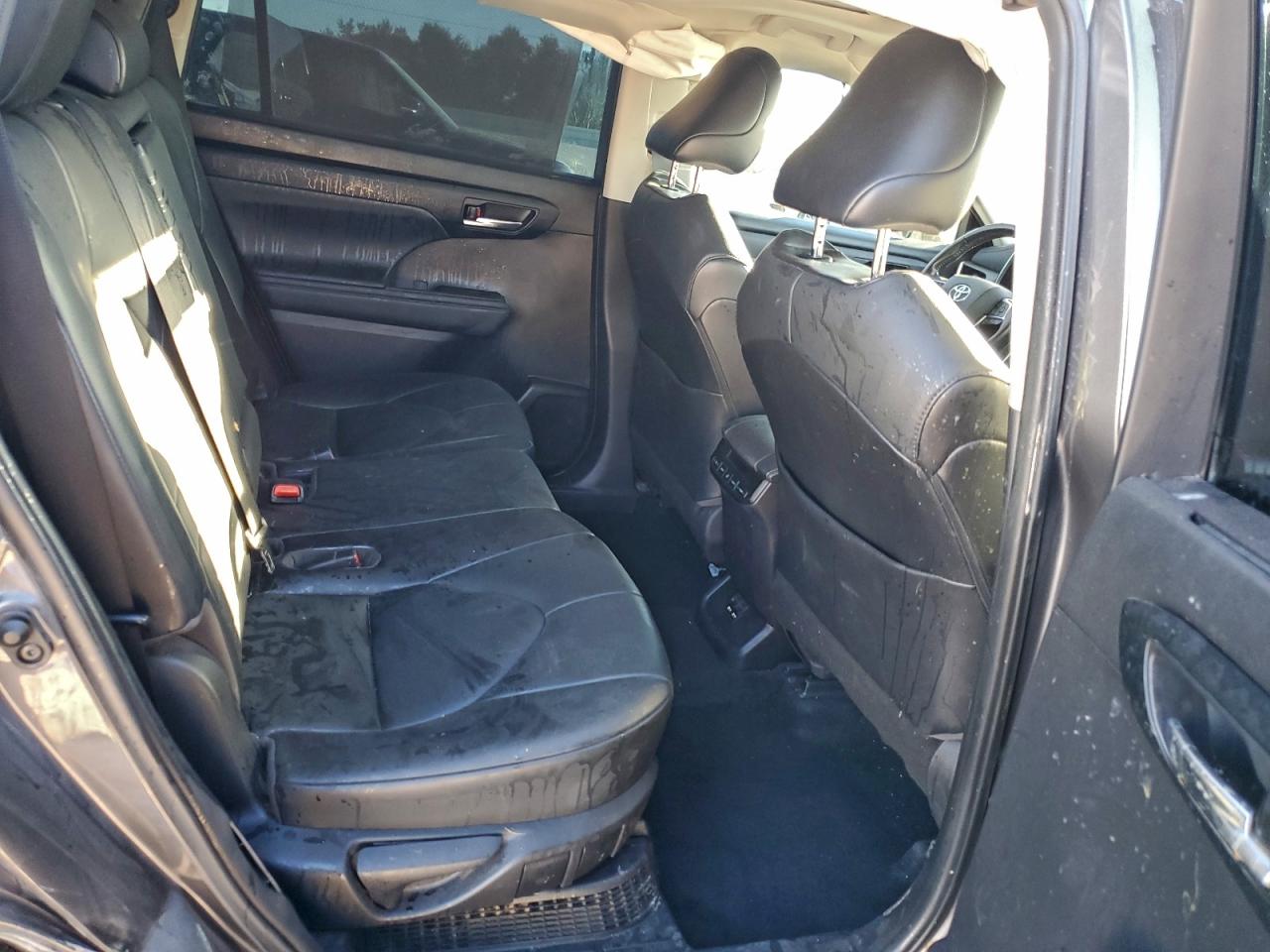 2021 Toyota Highlander Hybrid Xle VIN: 5TDGARAHXMS011692 Lot: 94469735