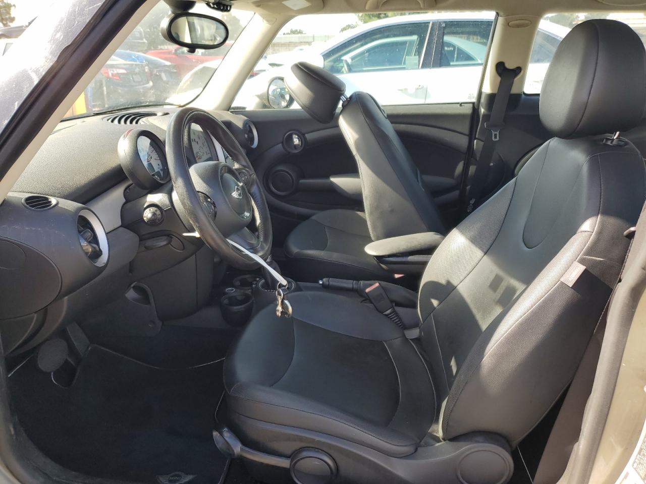 2011 Mini Cooper VIN: WMWSU3C56BT098178 Lot: 93194455