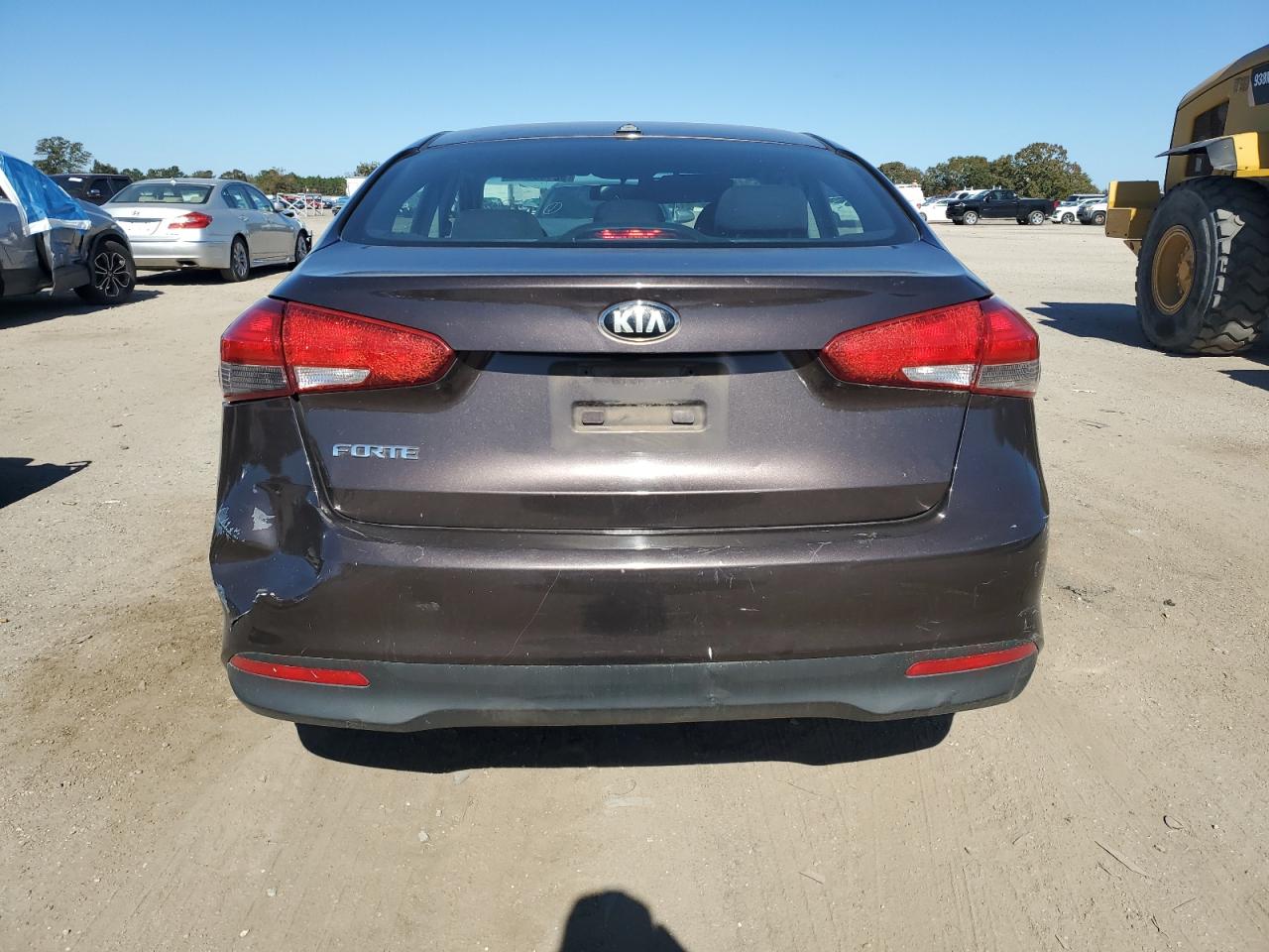 2017 Kia Forte Lx VIN: 3KPFK4A75HE109547 Lot: 92199575