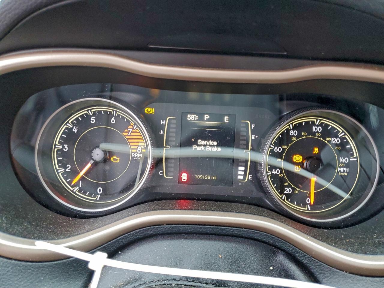 2017 Jeep Cherokee Latitude VIN: 1C4PJMCS4HW550911 Lot: 94474225