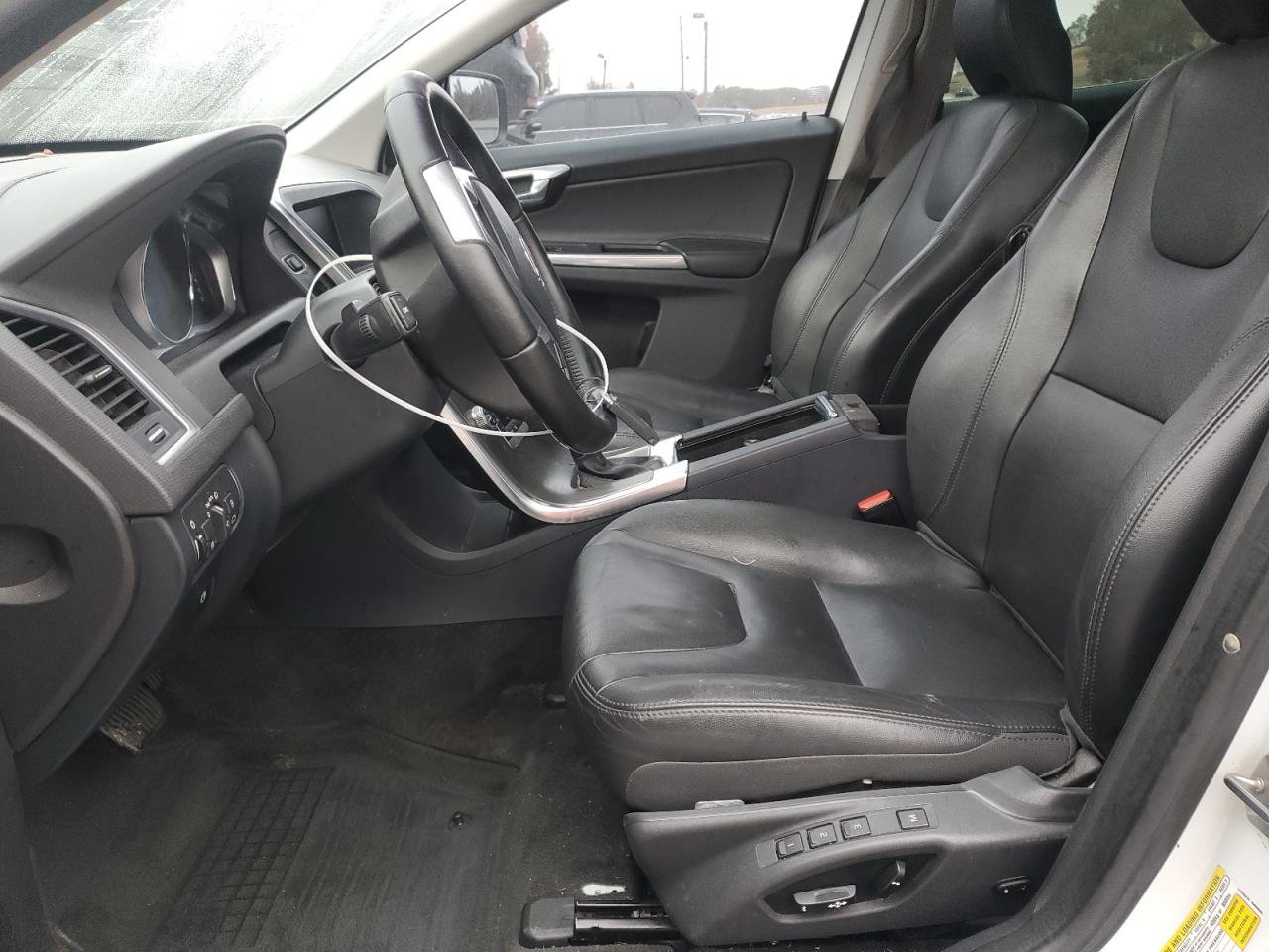 2016 Volvo Xc60 T5 Premier VIN: YV440MDK9G2902503 Lot: 93503485