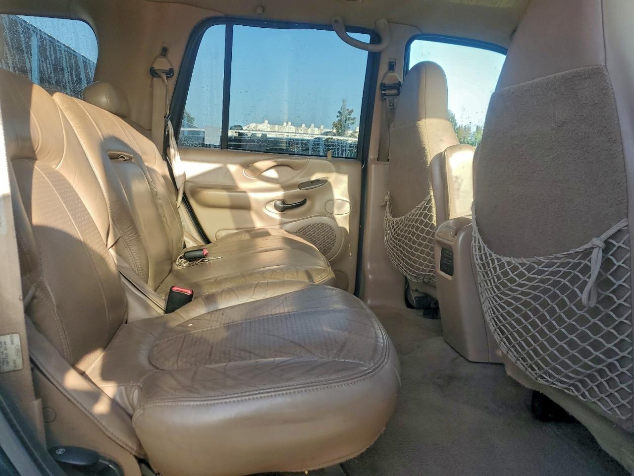 1998 Ford Expedition VIN: 1FMRU18W7WLB21900 Lot: 94532795