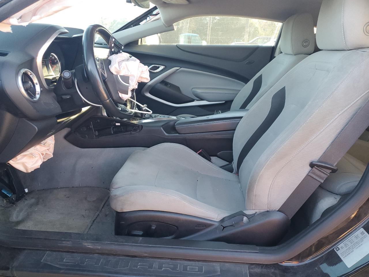 2017 Chevrolet Camaro Lt VIN: 1G1FB1RX4H0125257 Lot: 92581365