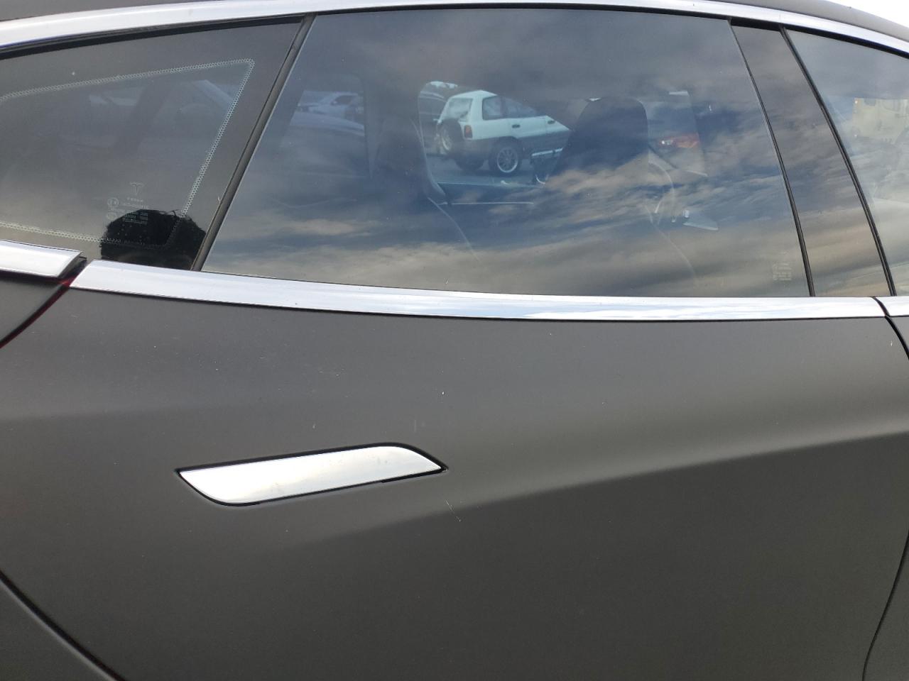 2013 Tesla Model S VIN: 5YJSA1DP5DFP09887 Lot: 92165475