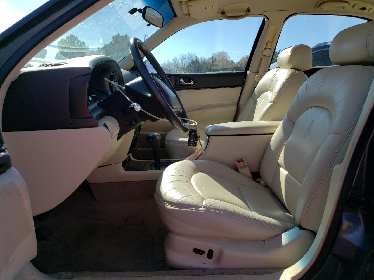 1995 Lincoln Continental VIN: 1LNLM97V0SY745547 Lot: 93216315