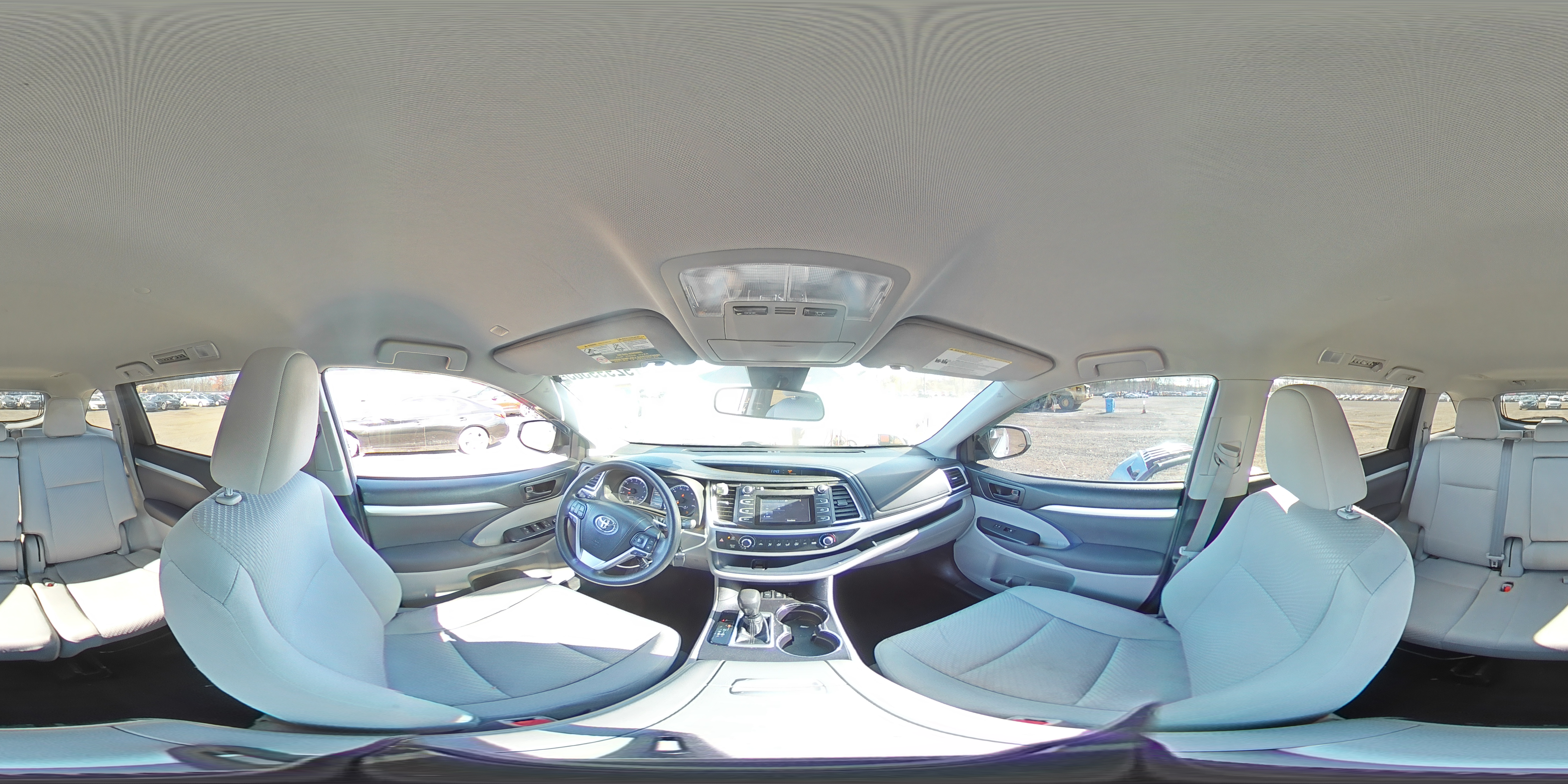 2018 Toyota Highlander Le VIN: 5TDBZRFH9JS874894 Lot: 92999305