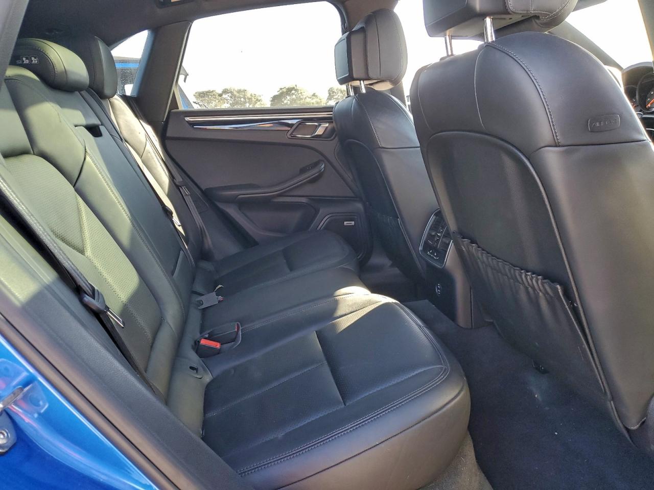 2020 Porsche Macan VIN: WP1AA2A52LLB03669 Lot: 94442435