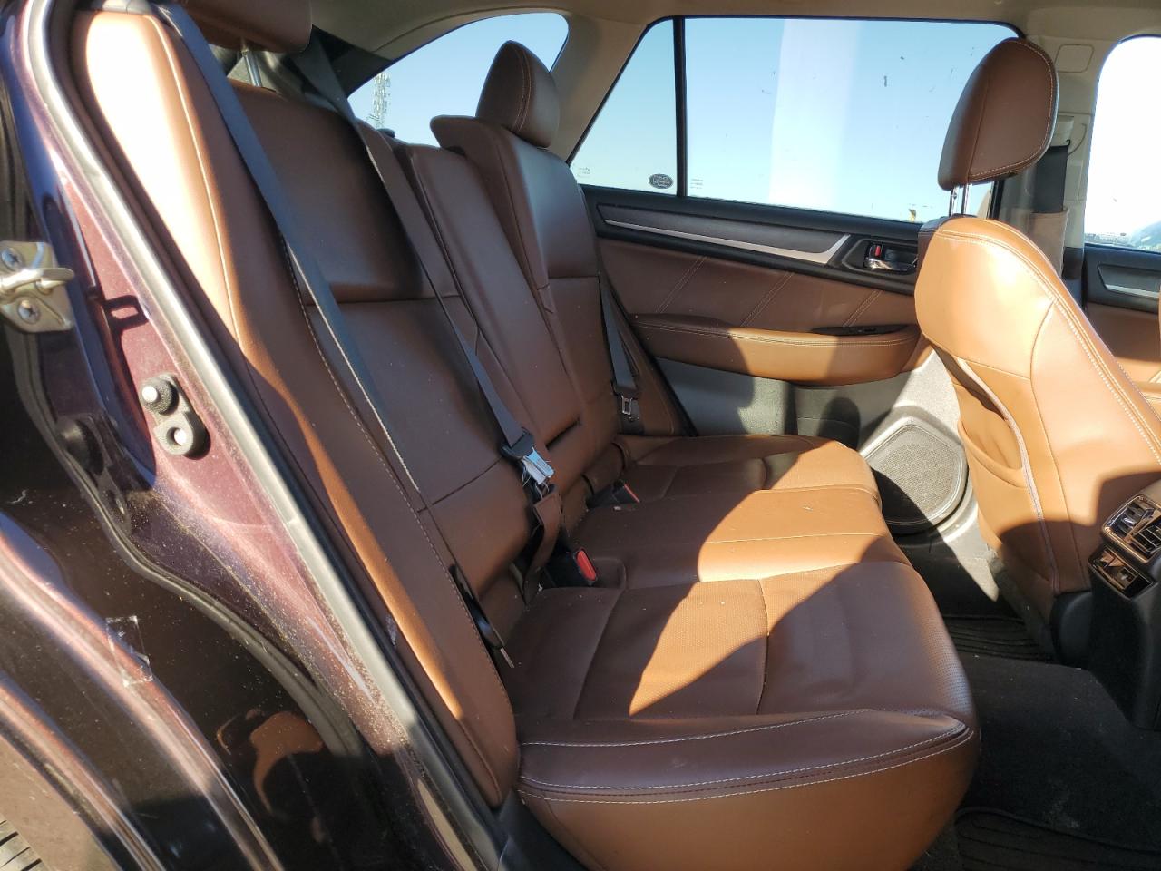 2017 Subaru Outback Touring VIN: 4S4BSATC4H3213098 Lot: 92819435