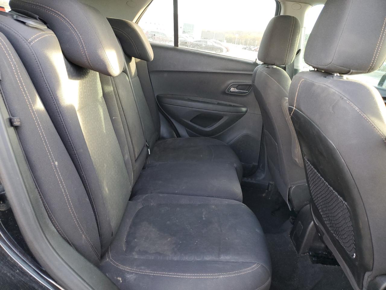 2020 Chevrolet Trax Ls VIN: 3GNCJKSB0LL304657 Lot: 92506955