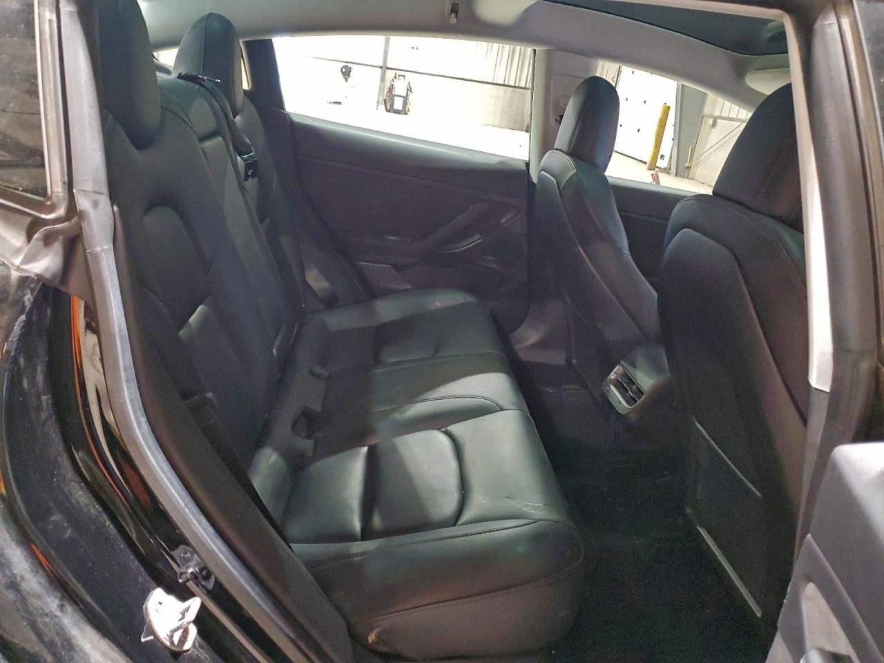 2019 Tesla Model 3 VIN: 5YJ3E1EB8KF384547 Lot: 93274155