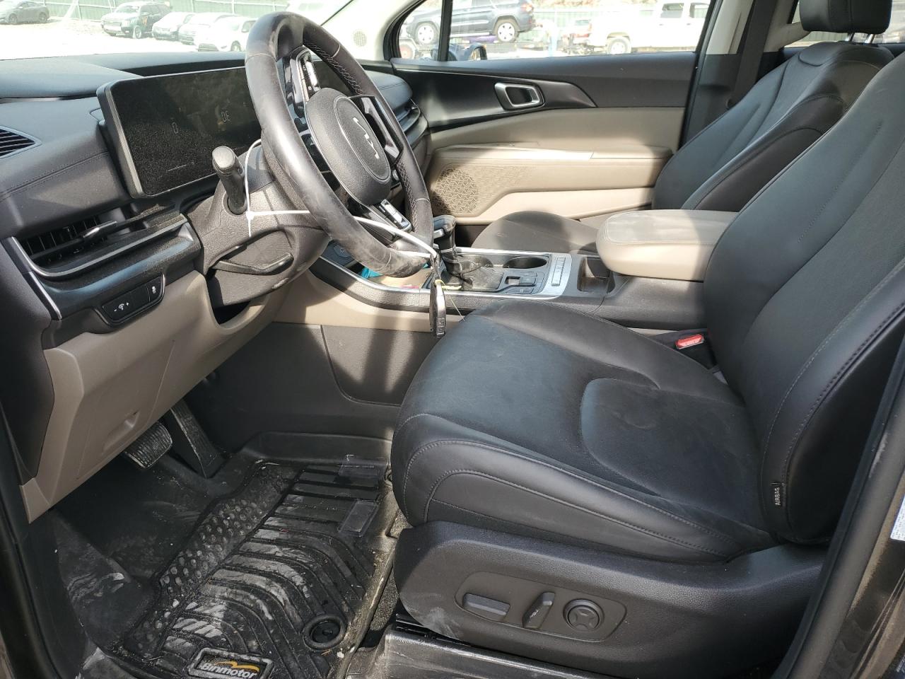 2025 Kia Carnival Lx VIN: KNDNB5K37S6538618 Lot: 93524105