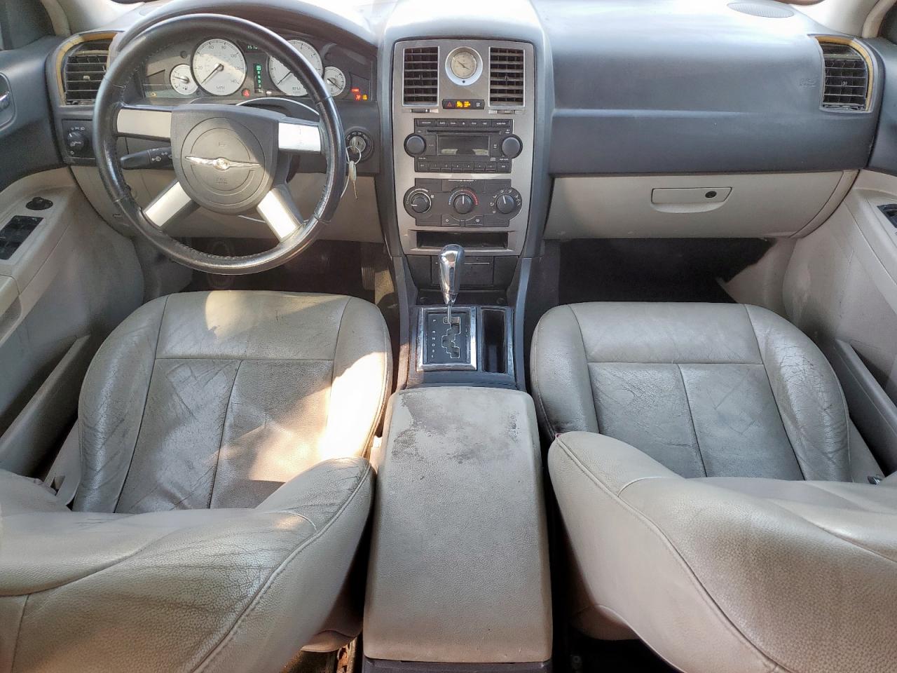 2005 Chrysler 300 Touring VIN: 2C3JA53G65H108802 Lot: 92419265