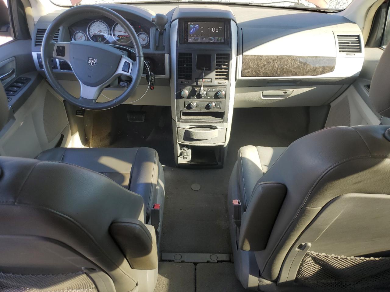 2010 Dodge Grand Caravan Sxt VIN: 2D4RN5DX2AR363519 Lot: 93067225