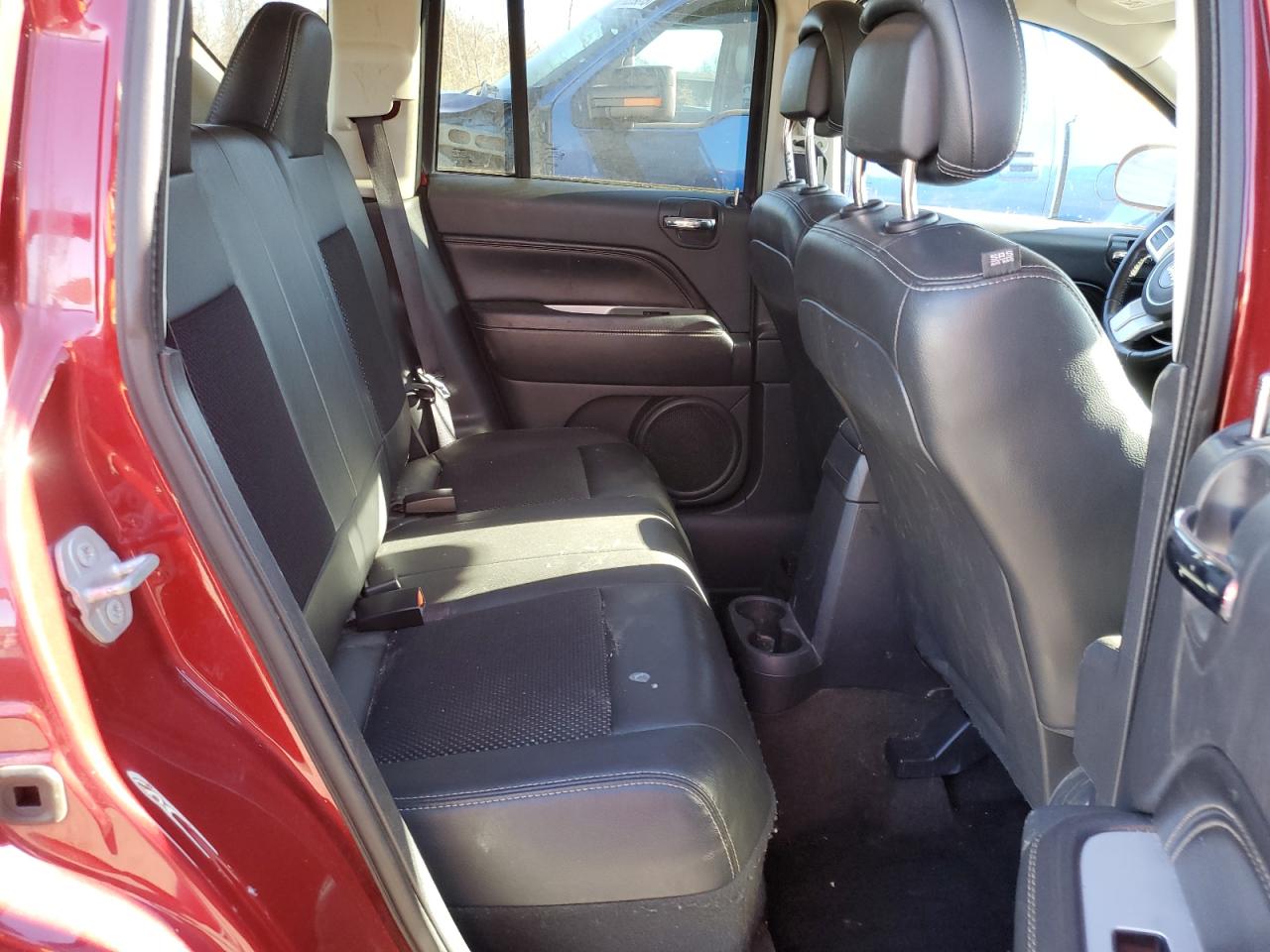 2017 Jeep Compass Latitude VIN: 1C4NJDEB3HD100652 Lot: 92799565