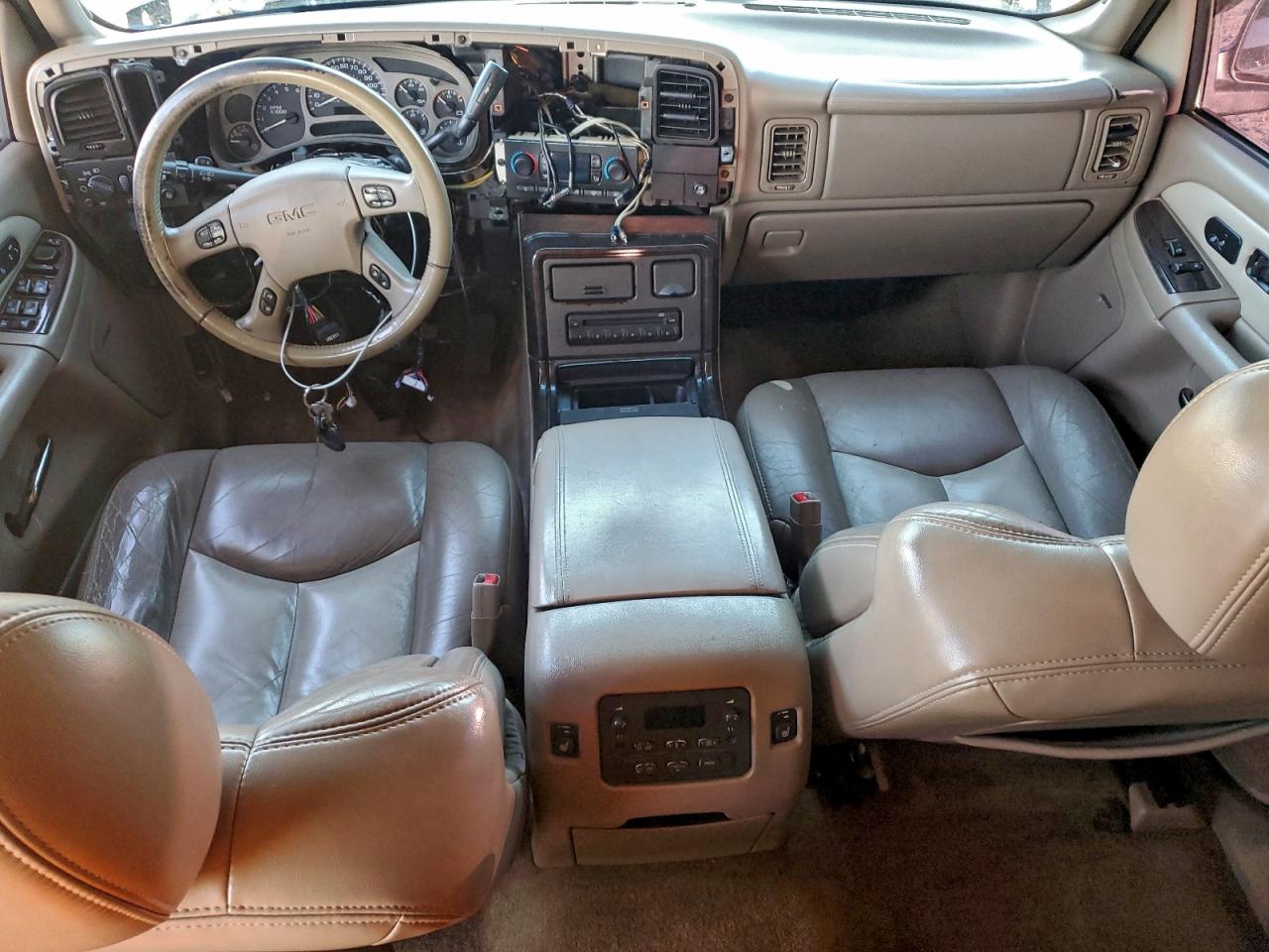 2005 GMC Yukon Denali VIN: 1GKEK63U15J128612 Lot: 94944655