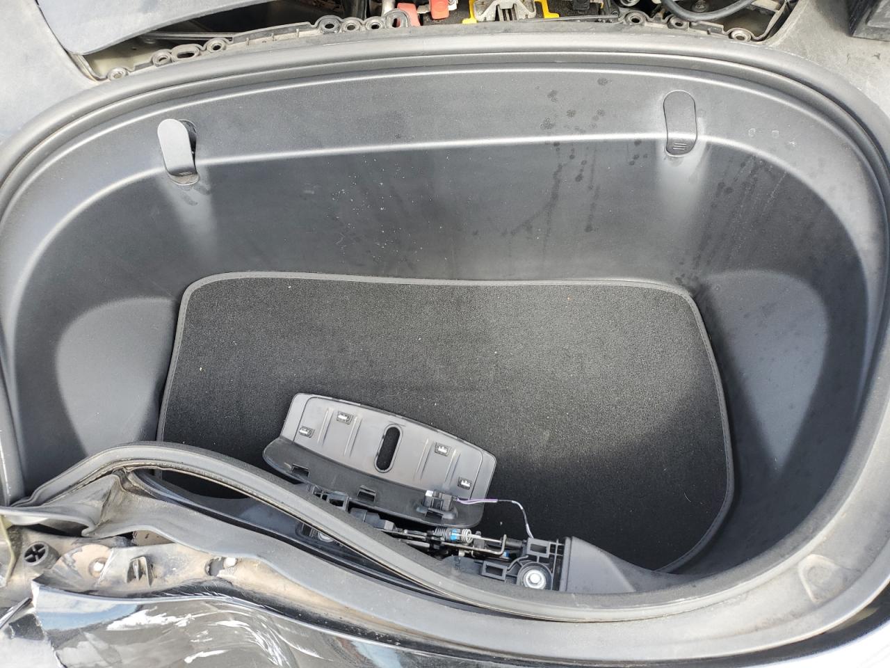 2018 Tesla Model 3 VIN: 5YJ3E1EA5JF045878 Lot: 92637545