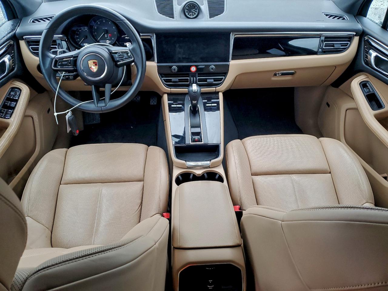 2024 Porsche Macan Base VIN: WP1AA2A5XRLB10927 Lot: 94135355