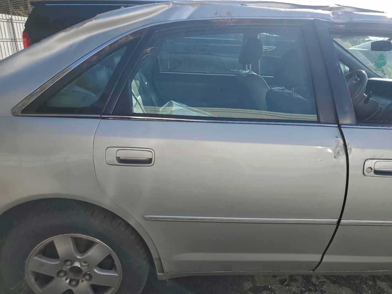 2002 Toyota Avalon Xl VIN: 4T1BF28B22U242028 Lot: 93710335