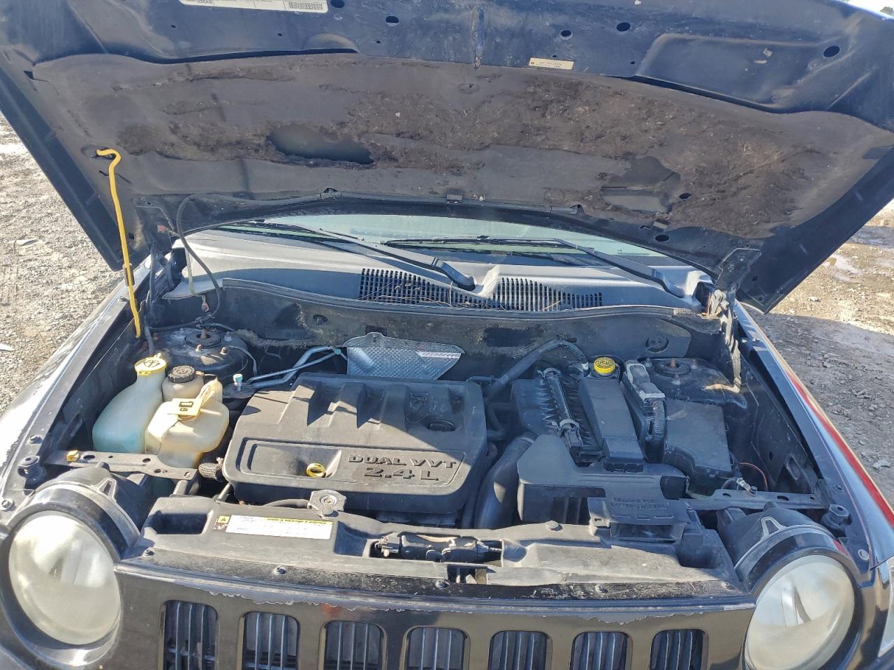 2010 Jeep Compass Sport VIN: 1J4NF1FB7AD675044 Lot: 93101465