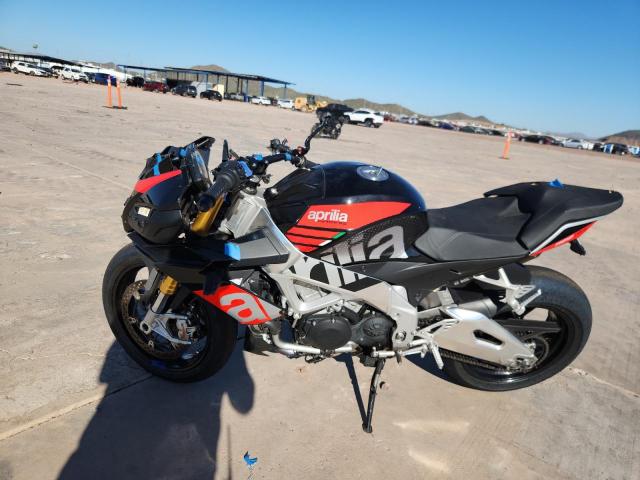2017 APRILIA TUONO V4 1100 RR  