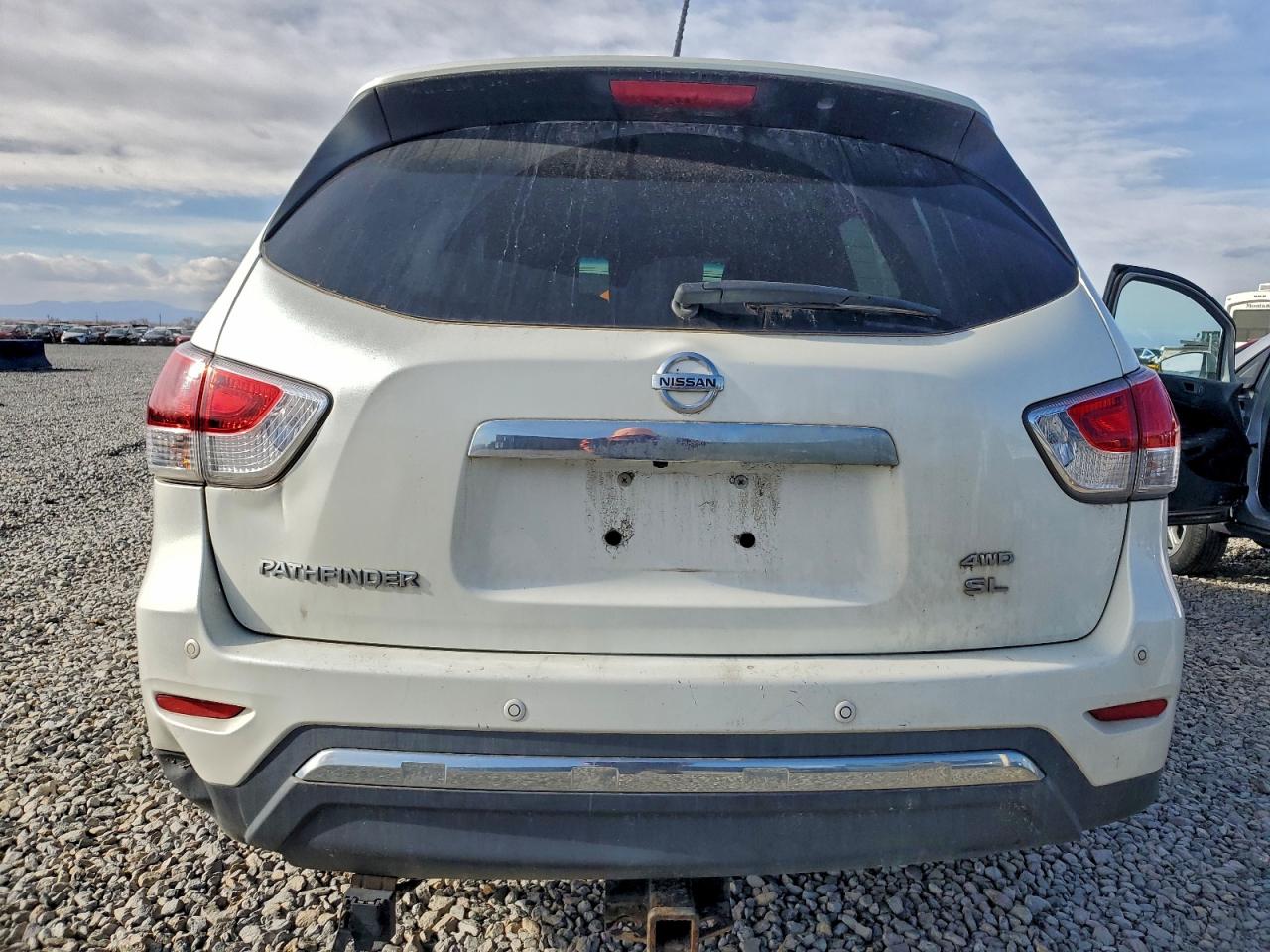 2015 Nissan Pathfinder S VIN: 5N1AR2MM9FC619329 Lot: 94364395