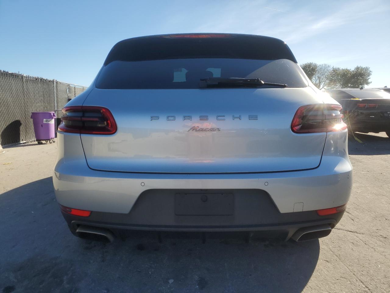 2017 Porsche Macan VIN: WP1AA2A56HLB06288 Lot: 92544275