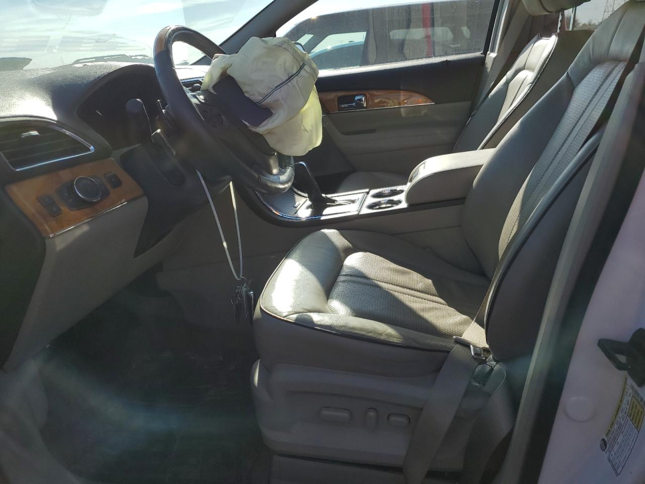 2013 Lincoln Mkx VIN: 2LMDJ8JK0DBL40699 Lot: 92533555