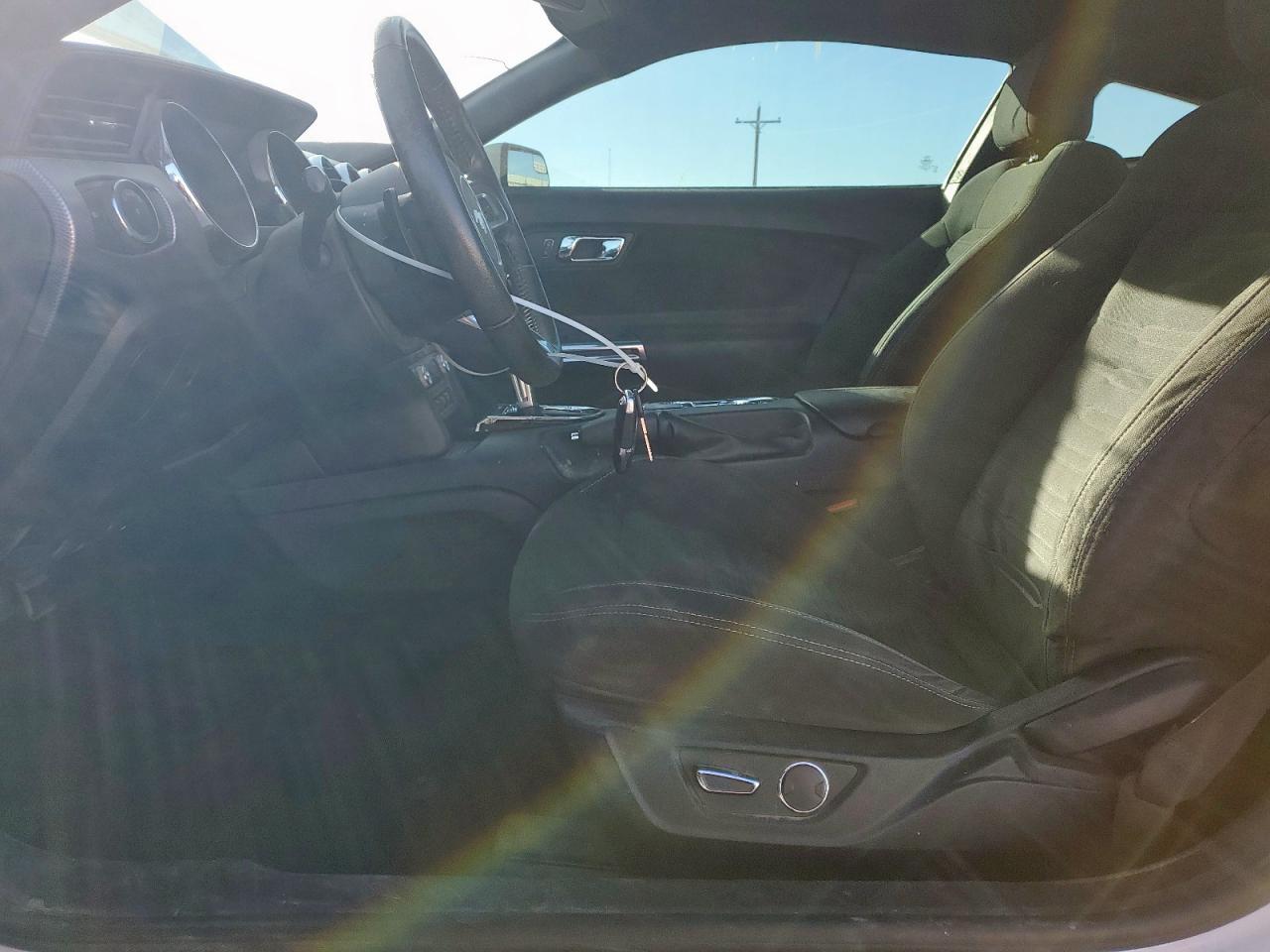 2017 Ford Mustang VIN: 1FA6P8THXH5306553 Lot: 91834915