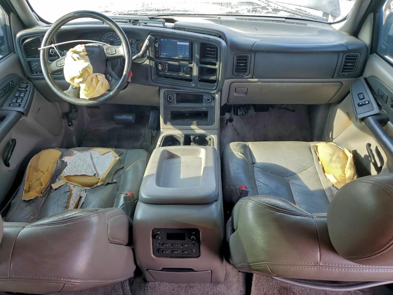 2003 Chevrolet Tahoe C1500 VIN: 1GNEC13ZX3R143901 Lot: 93479645