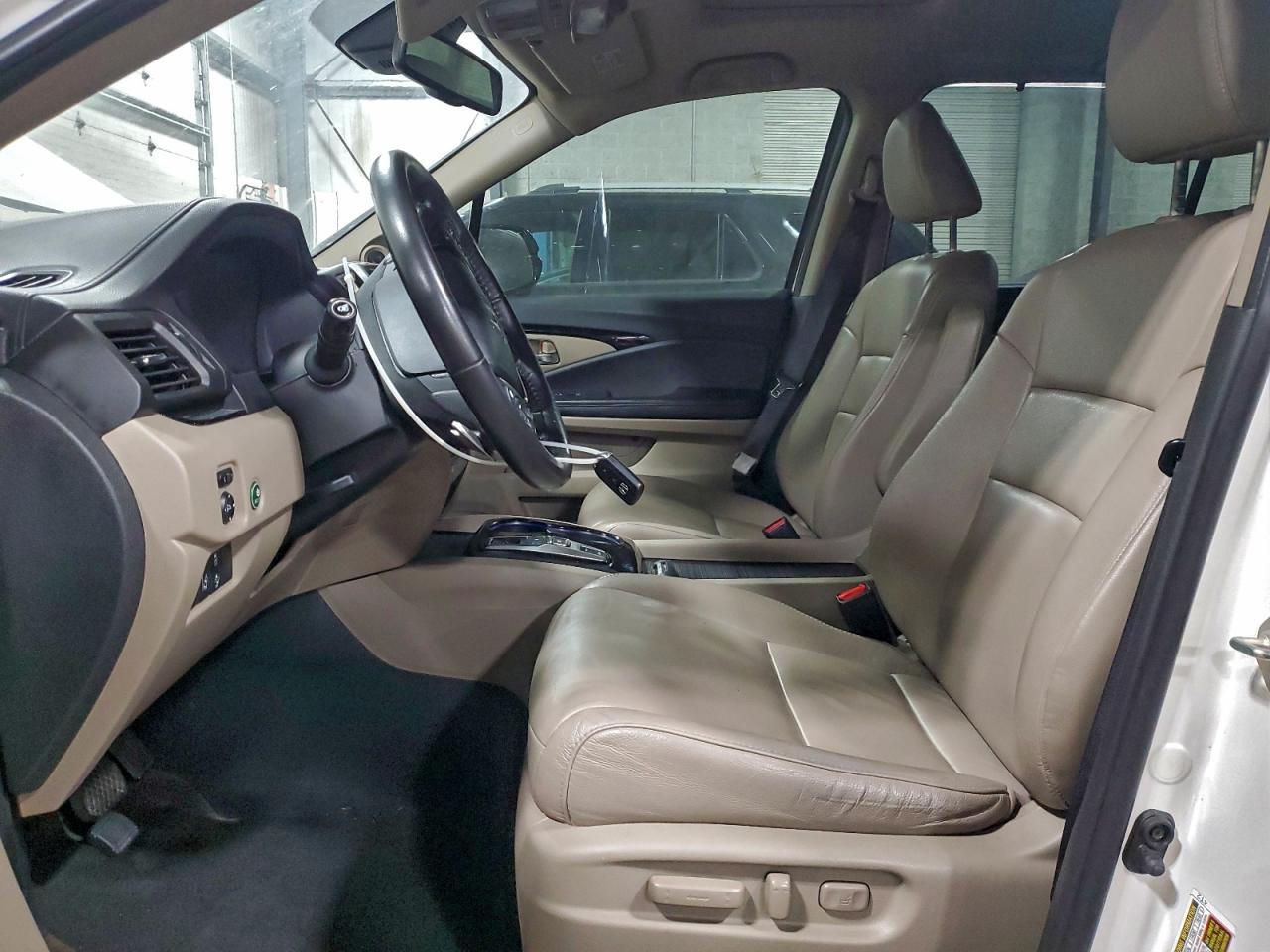 2016 Honda Pilot Touring VIN: 5FNYF5H93GB021115 Lot: 93711575