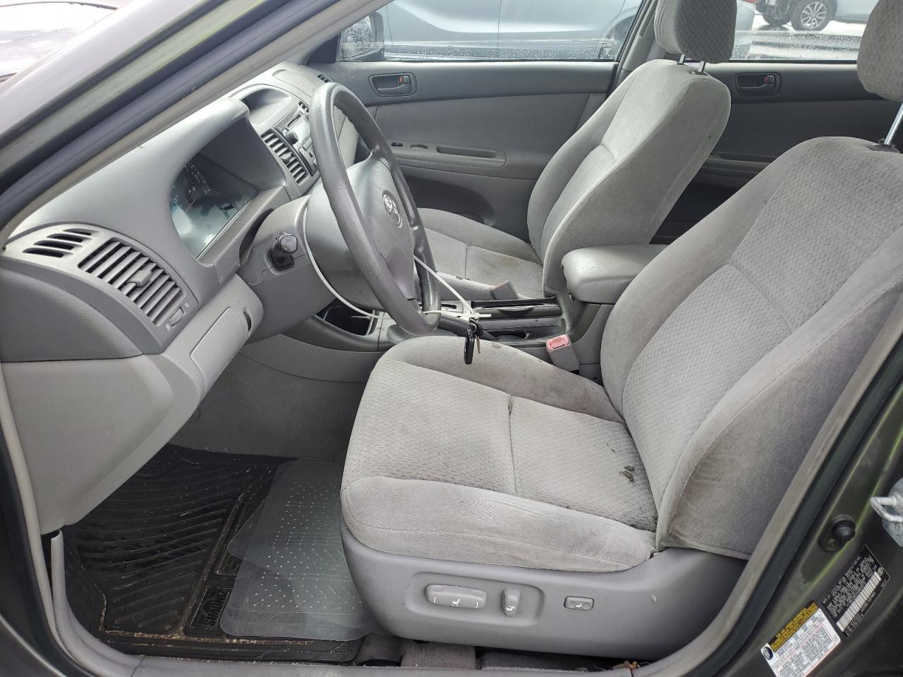 2004 Toyota Camry Le VIN: 4T1BE32K24U882079 Lot: 93974995