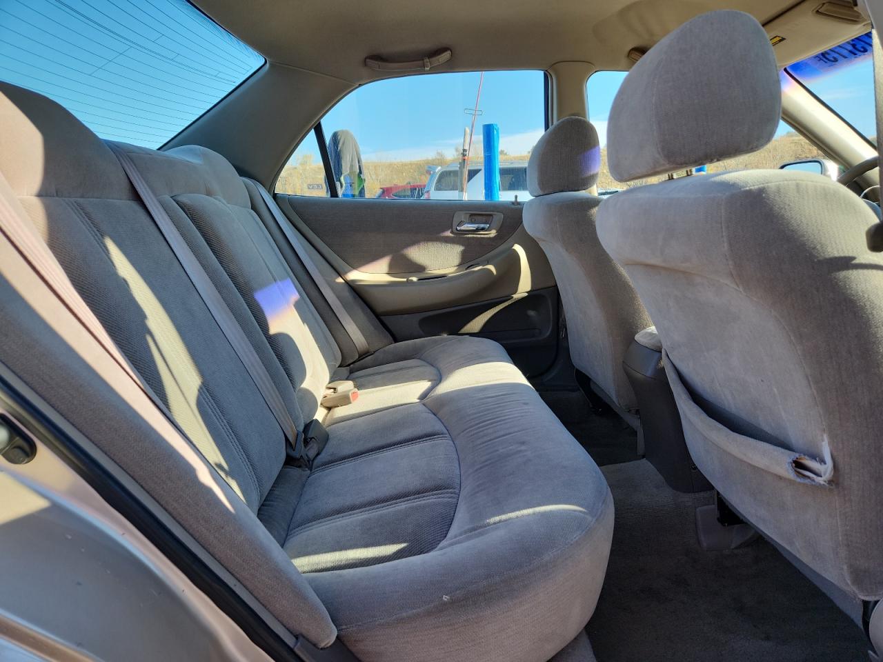 2000 Honda Accord Lx VIN: 1HGCG5640YA017047 Lot: 91873775