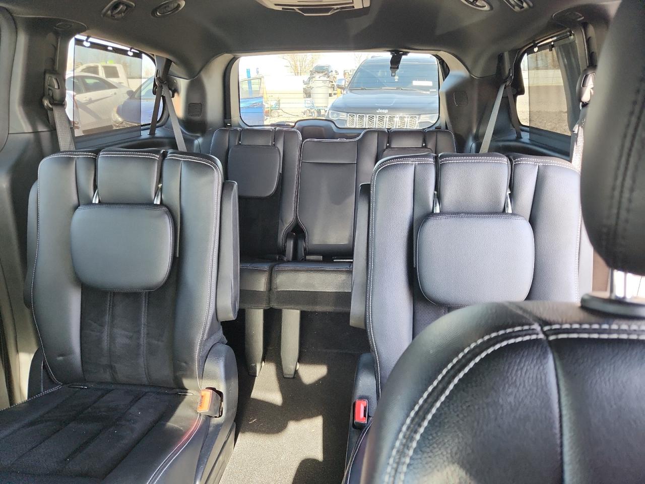 2017 Dodge Grand Caravan Sxt VIN: 2C4RDGCG7HR830229 Lot: 85431205