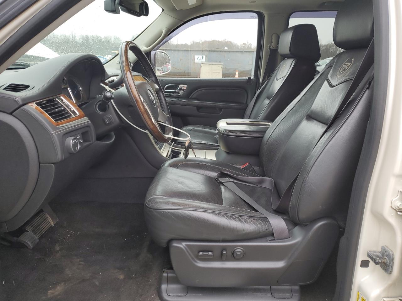 2014 Cadillac Escalade Platinum VIN: 1GYS4DEF1ER111025 Lot: 92426925