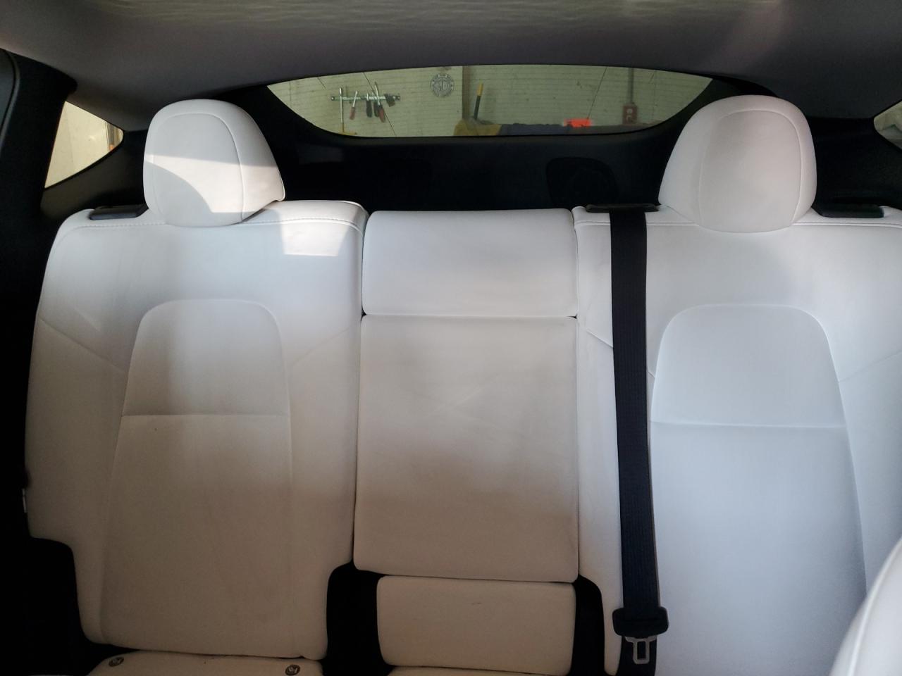 2023 Tesla Model Y VIN: 7SAYGDEE1PA211343 Lot: 92989595