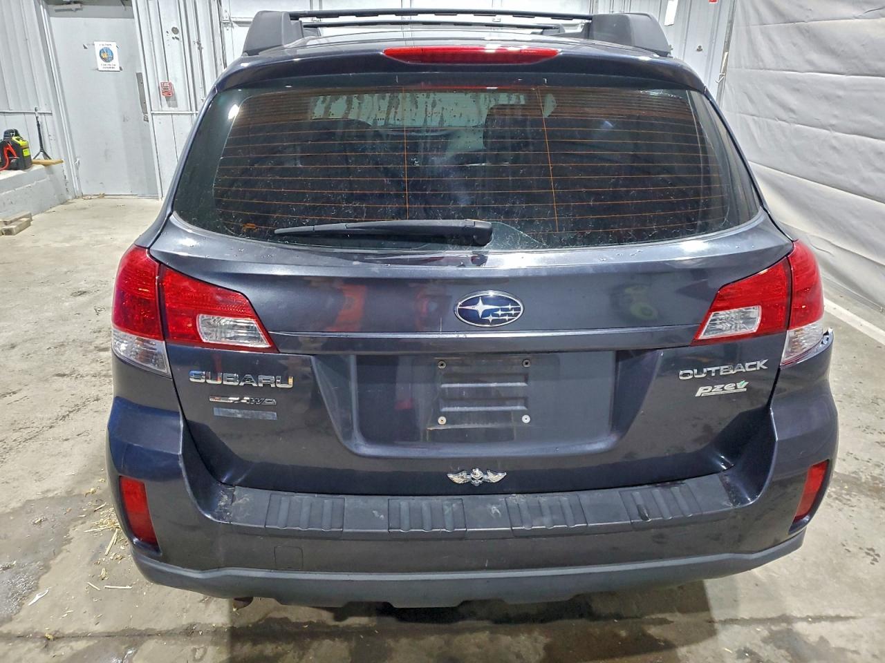 2011 Subaru Outback 2.5I VIN: 4S4BRBAC5B3418666 Lot: 94084305