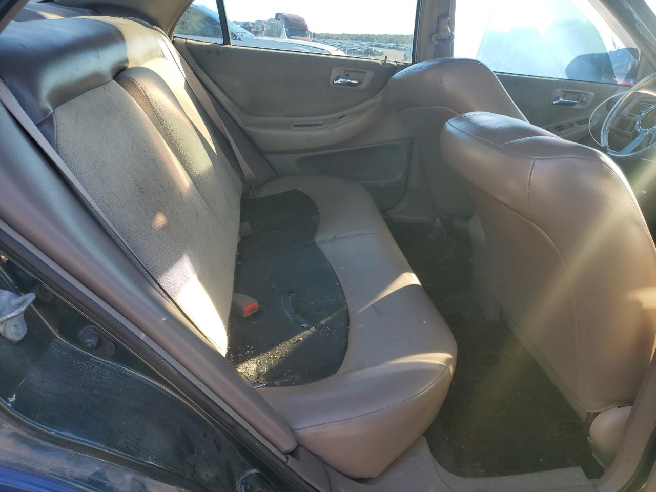 2000 Honda Accord Lx VIN: 1HGCG5545YA055648 Lot: 92034025