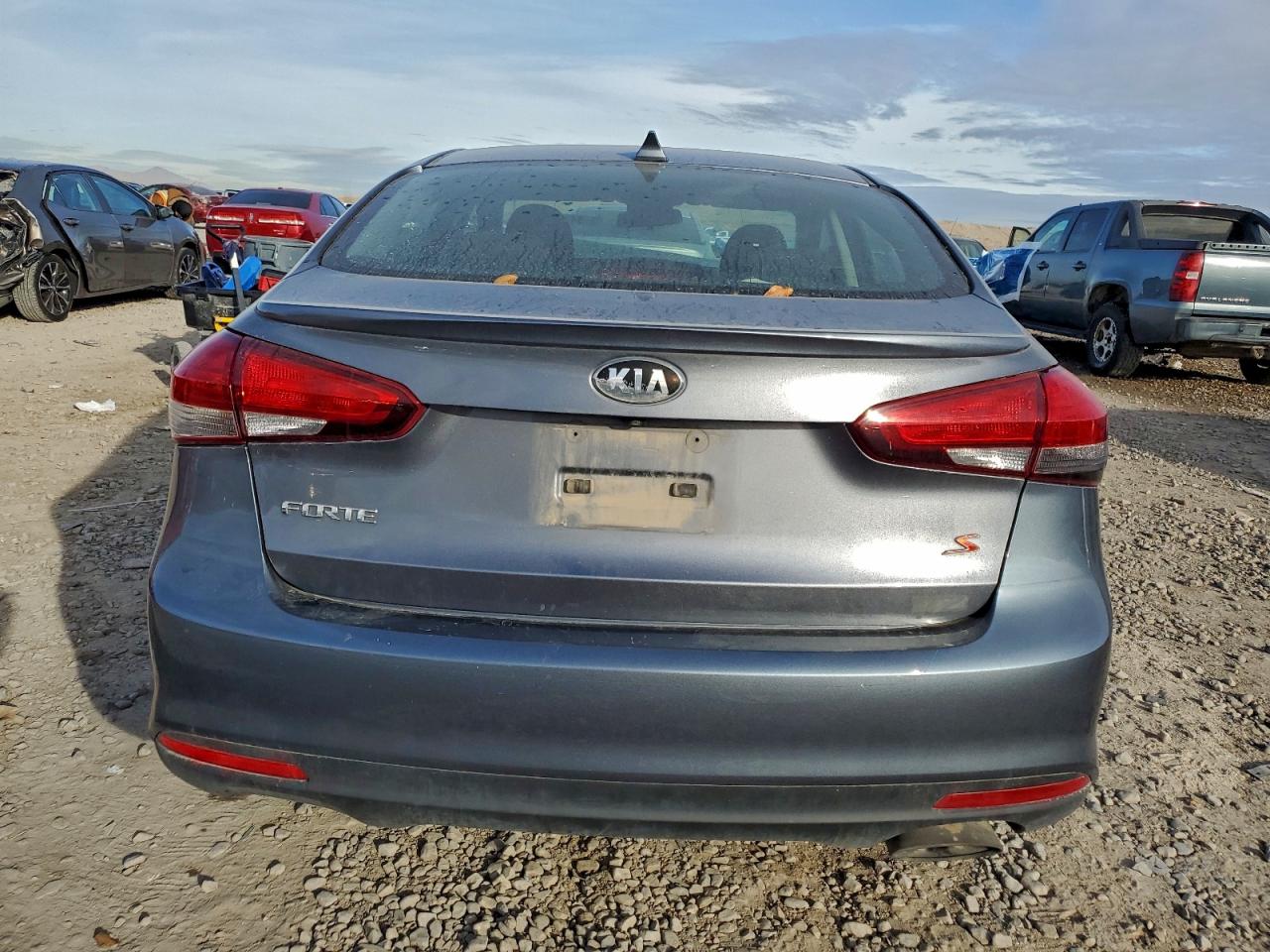 2018 Kia Forte Lx VIN: 3KPFL4A73JE189255 Lot: 94115565