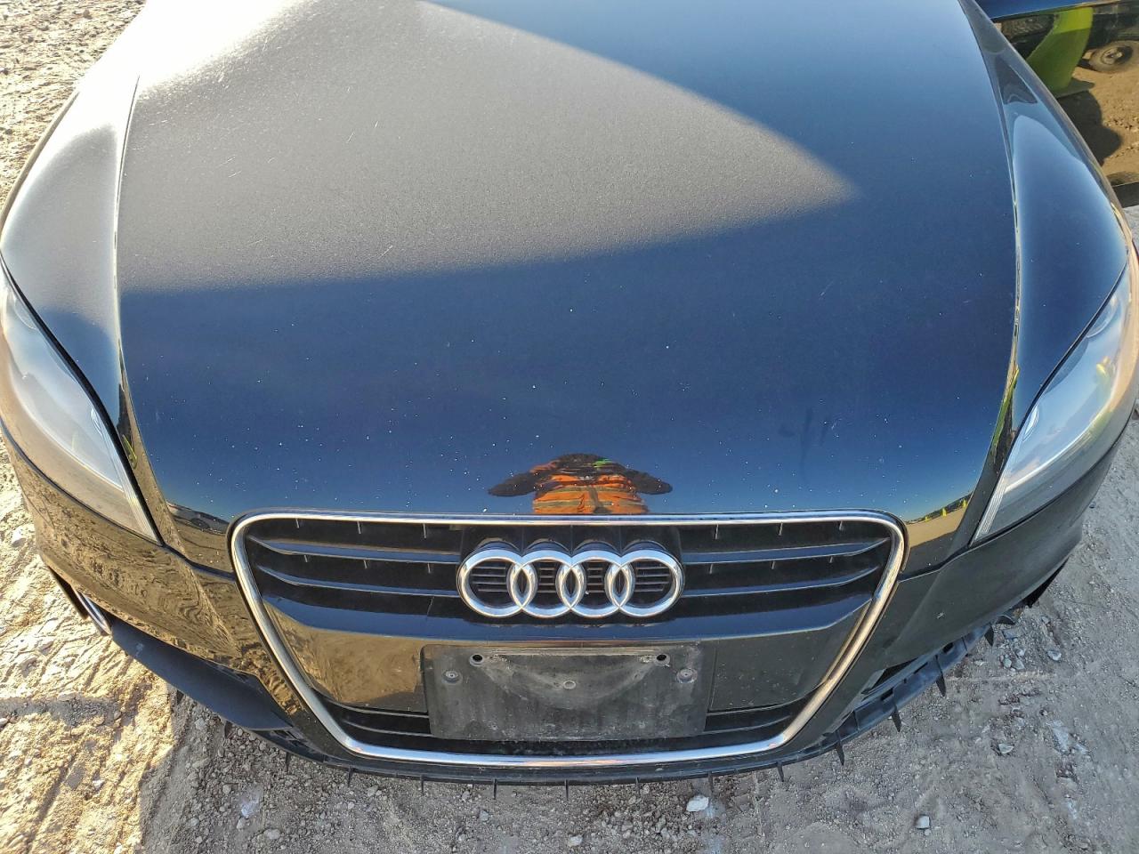 2011 Audi Tt Premium VIN: TRUBFAFK7B1026717 Lot: 93493875