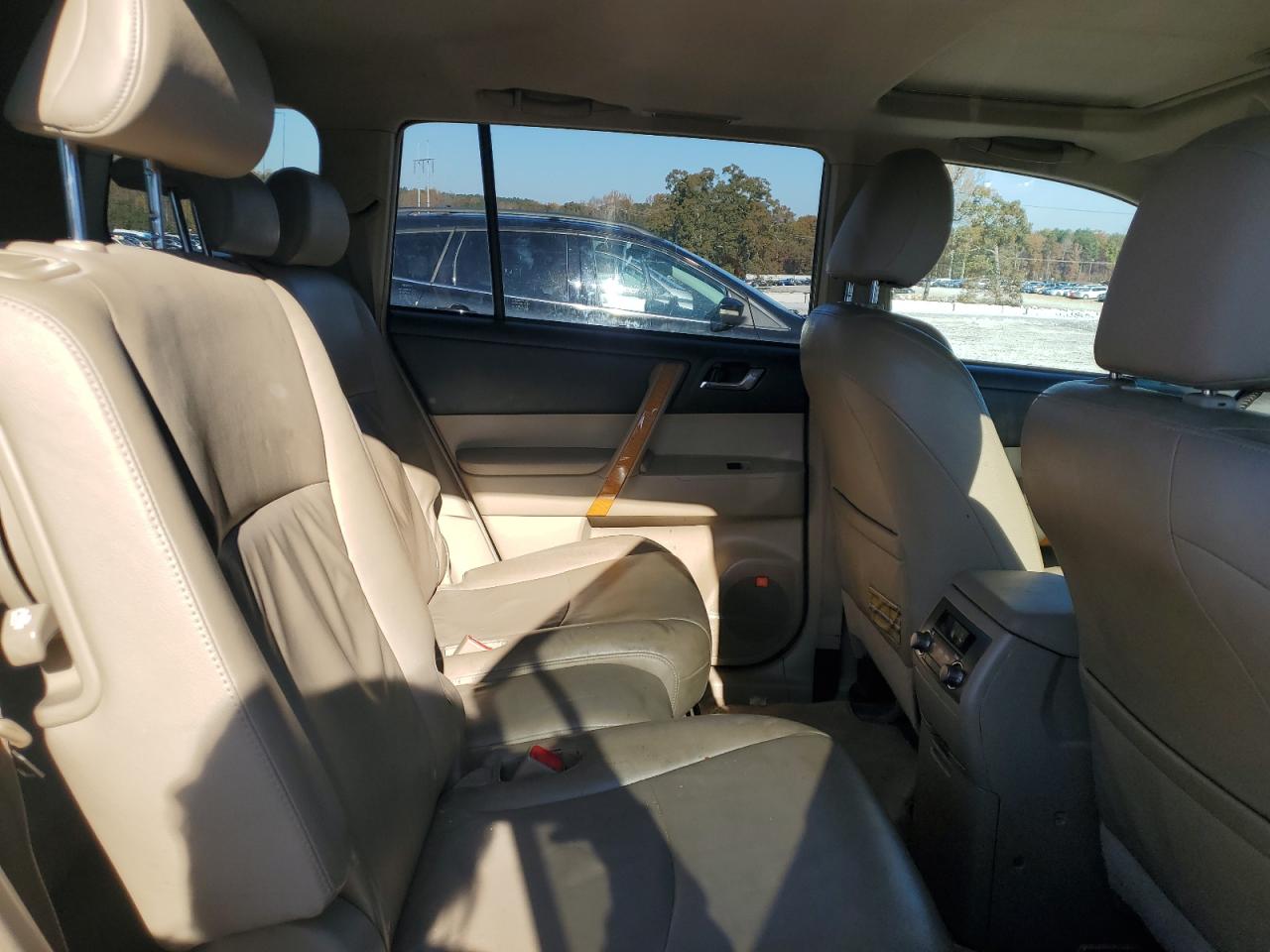 2009 Toyota Highlander Hybrid Limited VIN: JTEEW44A792028227 Lot: 92420065