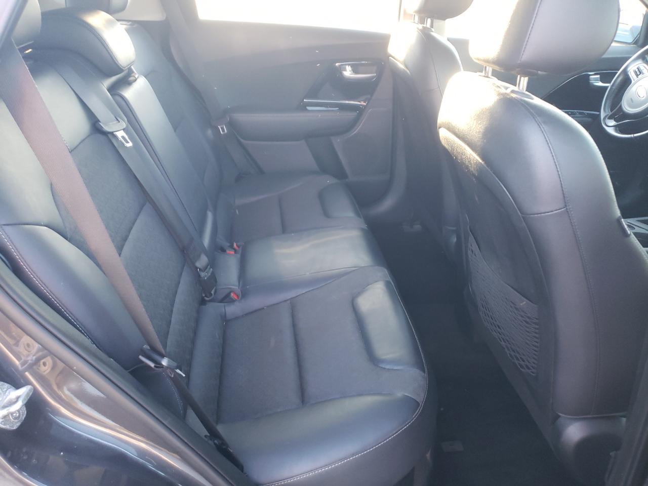 2018 Kia Niro Ex VIN: KNDCC3LC2J5141765 Lot: 92642485