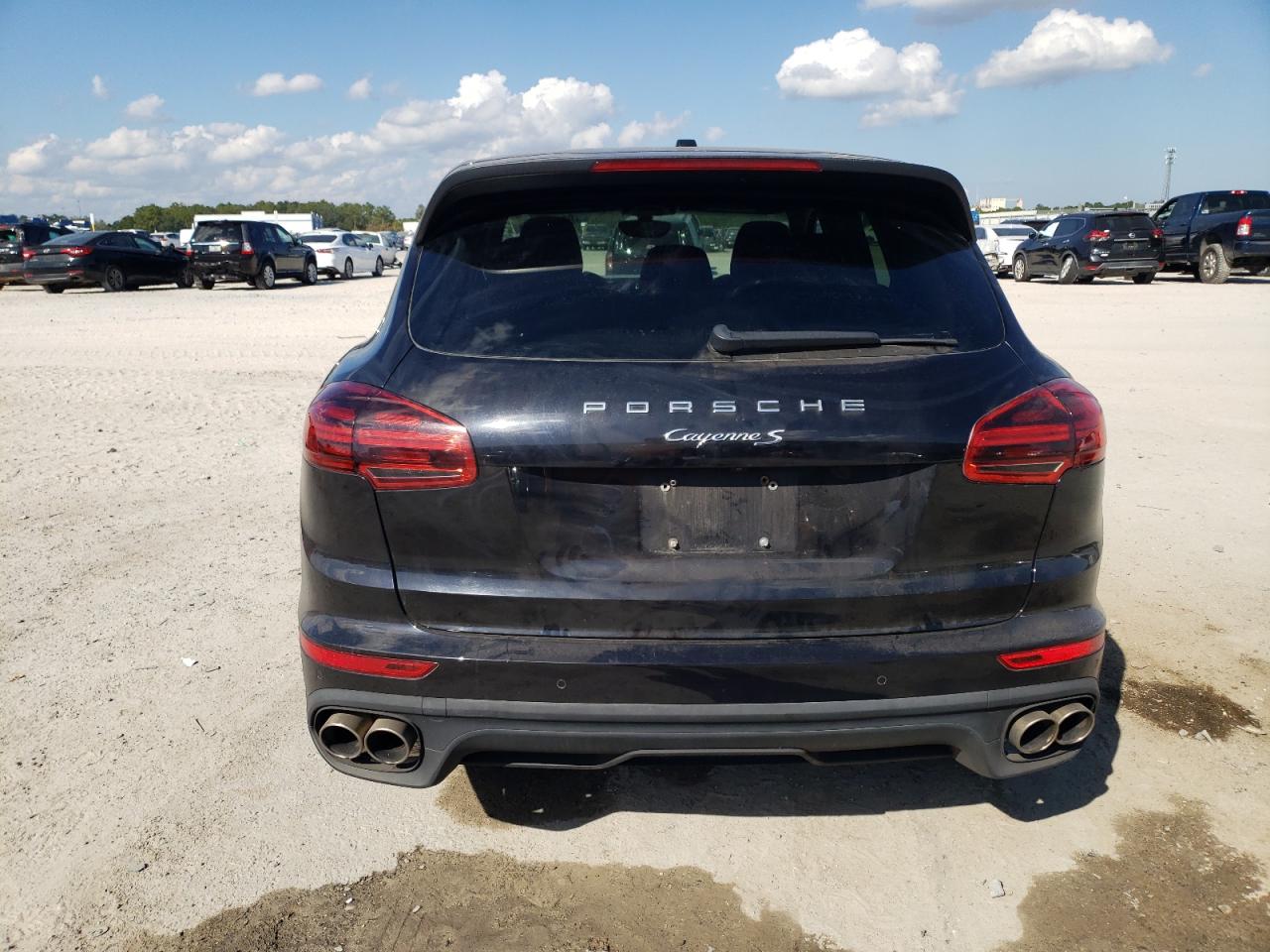 2015 Porsche Cayenne S VIN: WP1AB2A26FLA56511 Lot: 92051675