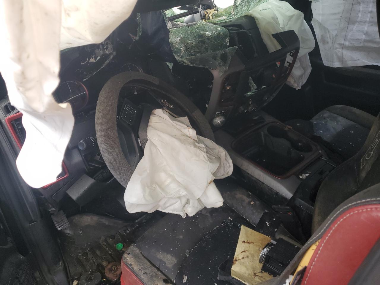 2015 Ram 1500 Rebel VIN: 1C6RR7YT6FS754318 Lot: 92015305