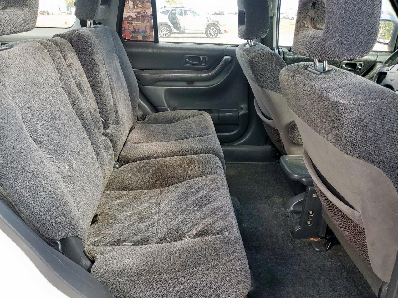 1999 Honda Cr-V Lx VIN: JHLRD2845XC009898 Lot: 91877745