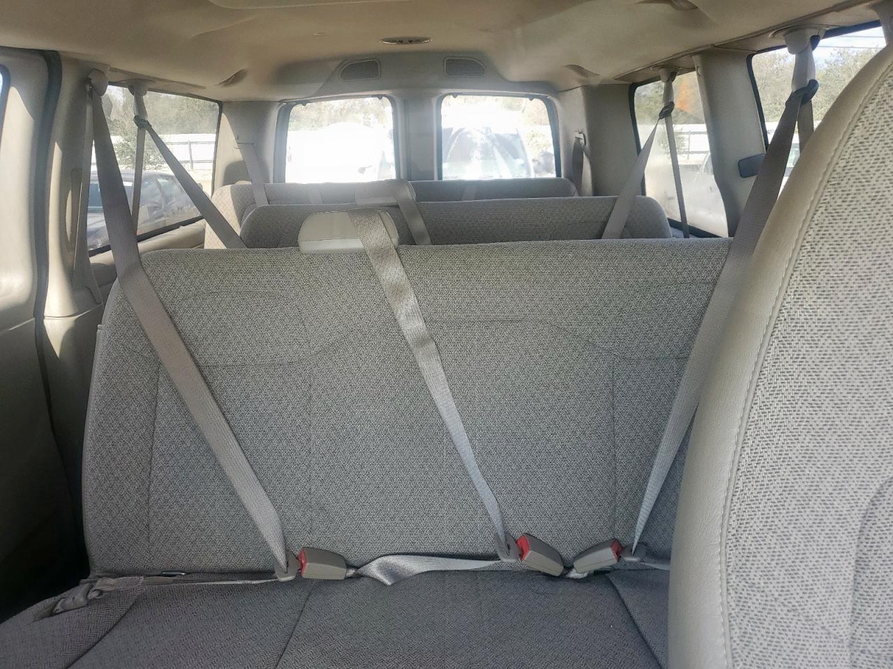 2012 Chevrolet Express G2500 Lt VIN: 1GAWGRFAXC1118574 Lot: 92643535