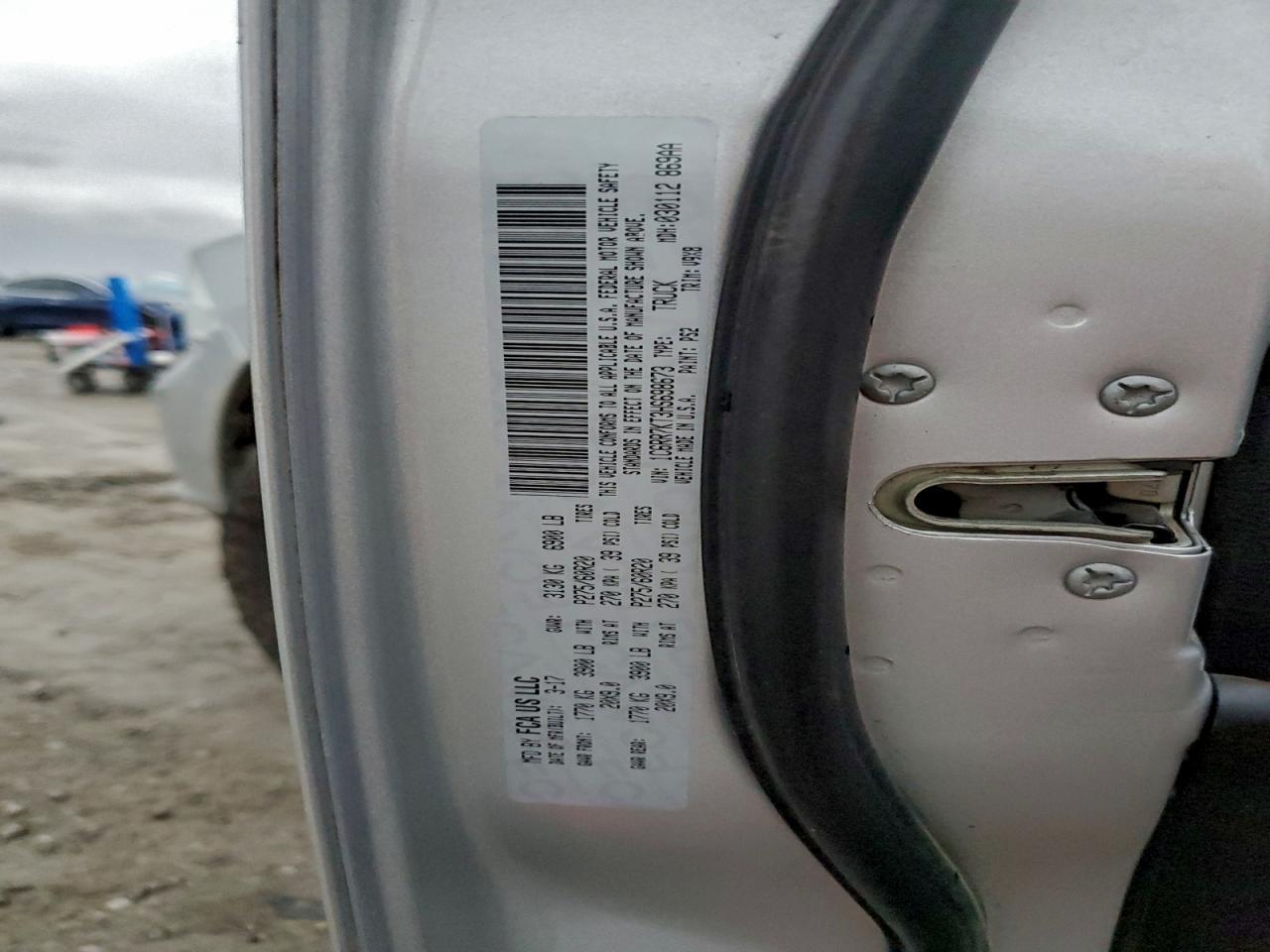 2017 Ram 1500 St VIN: 1C6RR7KT3HS698673 Lot: 93850085