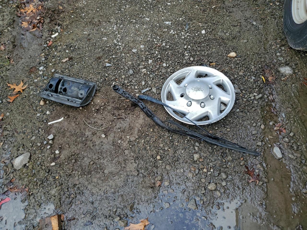 2014 Ford Econoline E250 Van VIN: 1FTNS2EW8EDA28699 Lot: 85410575