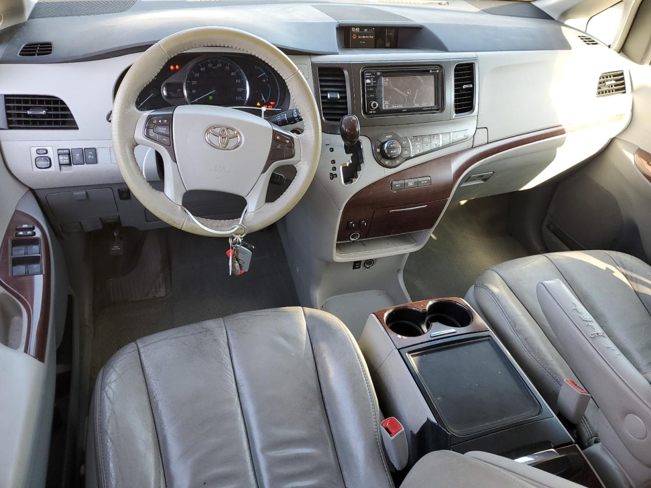 2014 Toyota Sienna Xle VIN: 5TDDK3DC0ES090434 Lot: 92375895