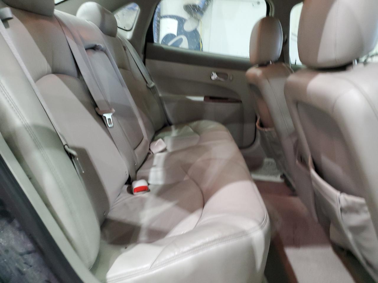 2008 Buick Lacrosse Cxl VIN: 2G4WD582X81370126 Lot: 93011295