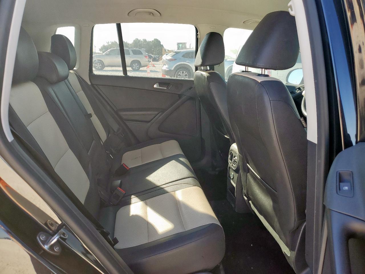 2016 Volkswagen Tiguan S VIN: WVGAV7AX5GW599541 Lot: 91806785